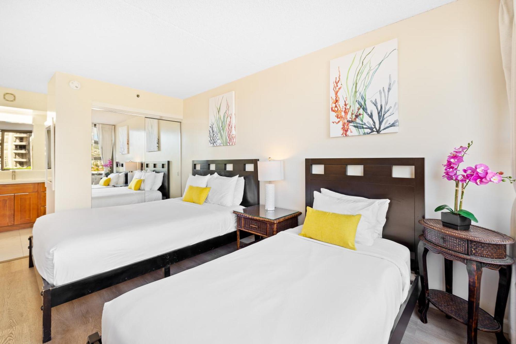 Cozy Waikiki Getaway, Stroll To Beach With Free Parking هونولولو المظهر الخارجي الصورة