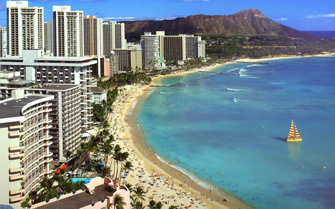 Cozy Waikiki Getaway, Stroll To Beach With Free Parking هونولولو المظهر الخارجي الصورة